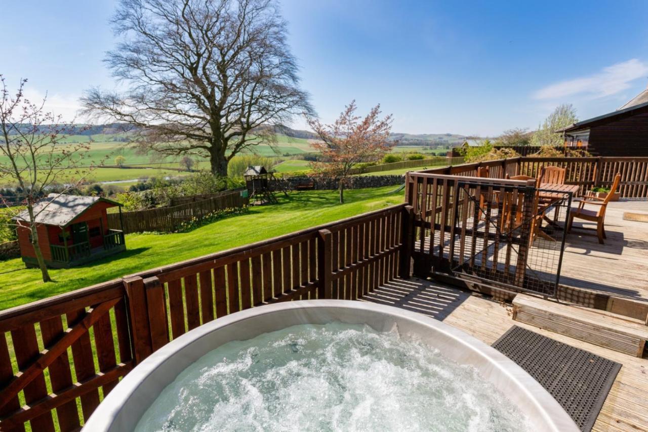 Douglas Fir Lodge With Hot Tub Near Cupar Fife Luthrie エクステリア 写真