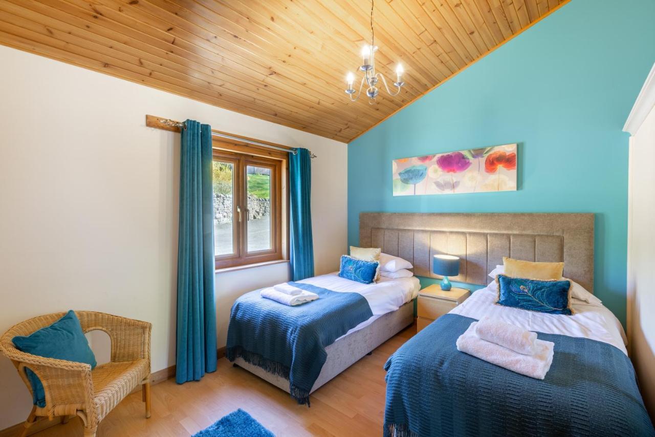 Douglas Fir Lodge With Hot Tub Near Cupar Fife Luthrie エクステリア 写真