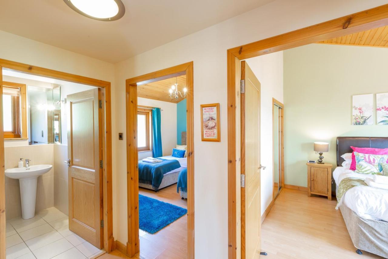 Douglas Fir Lodge With Hot Tub Near Cupar Fife Luthrie エクステリア 写真